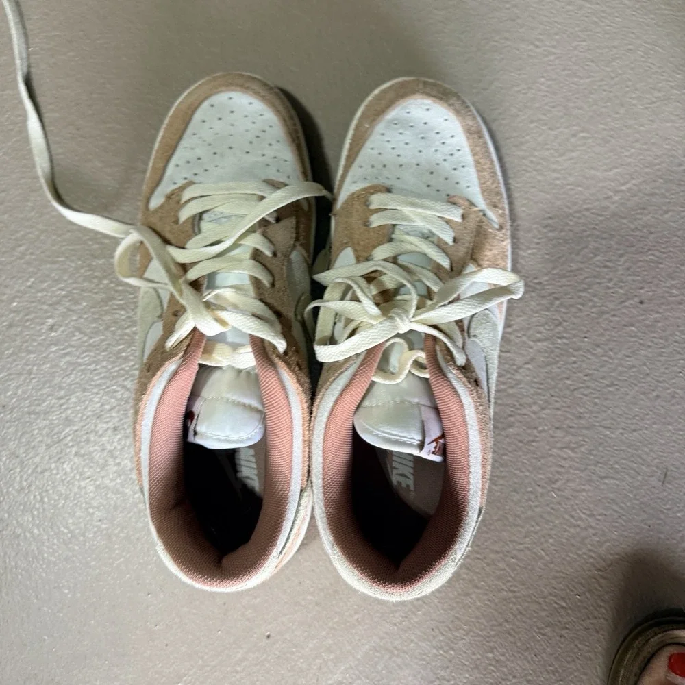 Nike product pair